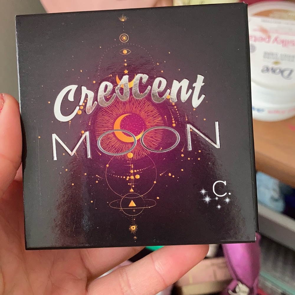 Crescent moon eyeshadow